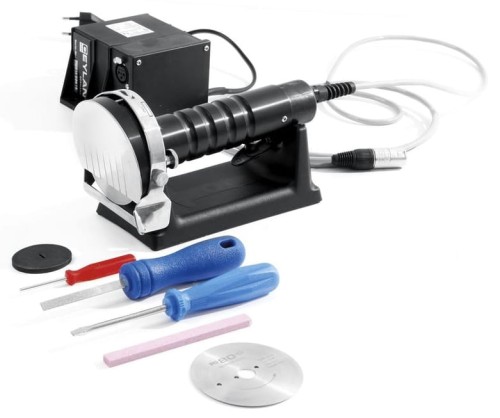 ce56ee10b28716766c4aedf73407032d